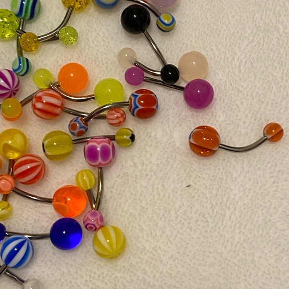 UV ACRYLIC BALL STEEL BARBELL BELLY BUTTON RING SET OF 57 - Picture 5 of 7